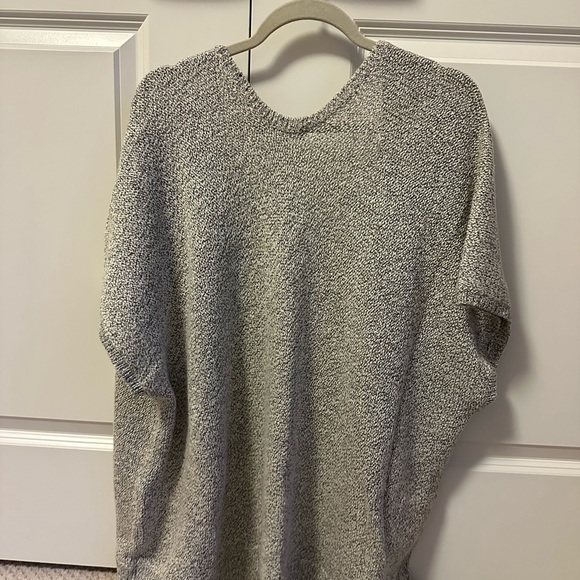 Aritzia Community ionic cape cardigan. Size XXS. - Picture 2 of 4